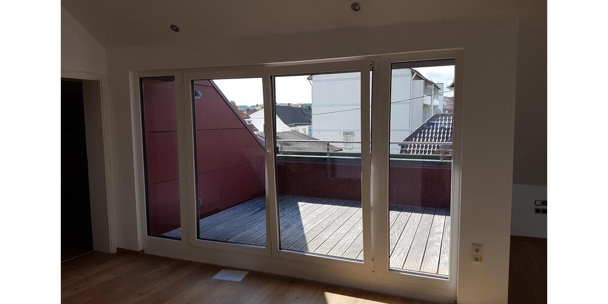 Dachgeschoßwohnung Vöhringen - 2 Zimmer, 94 m&sup2;, 940&euro; | Angebot:25272856