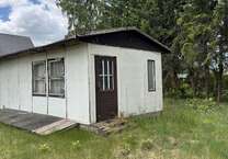 Haus zum Kaufen in Pinnow 98.000 €