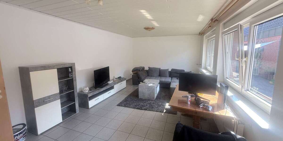 Etagenwohnung Gronau (Westfalen) - 2 Zimmer, 71 m&sup2;, 610&euro; | Angebot:26942314