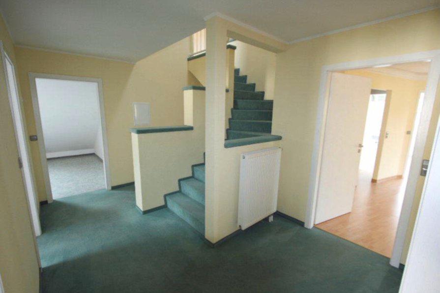 Doppelhaushälfte Volkertshausen - 7 Zimmer, 303 m&sup2;, 899.000&euro; | Angebot:27079491