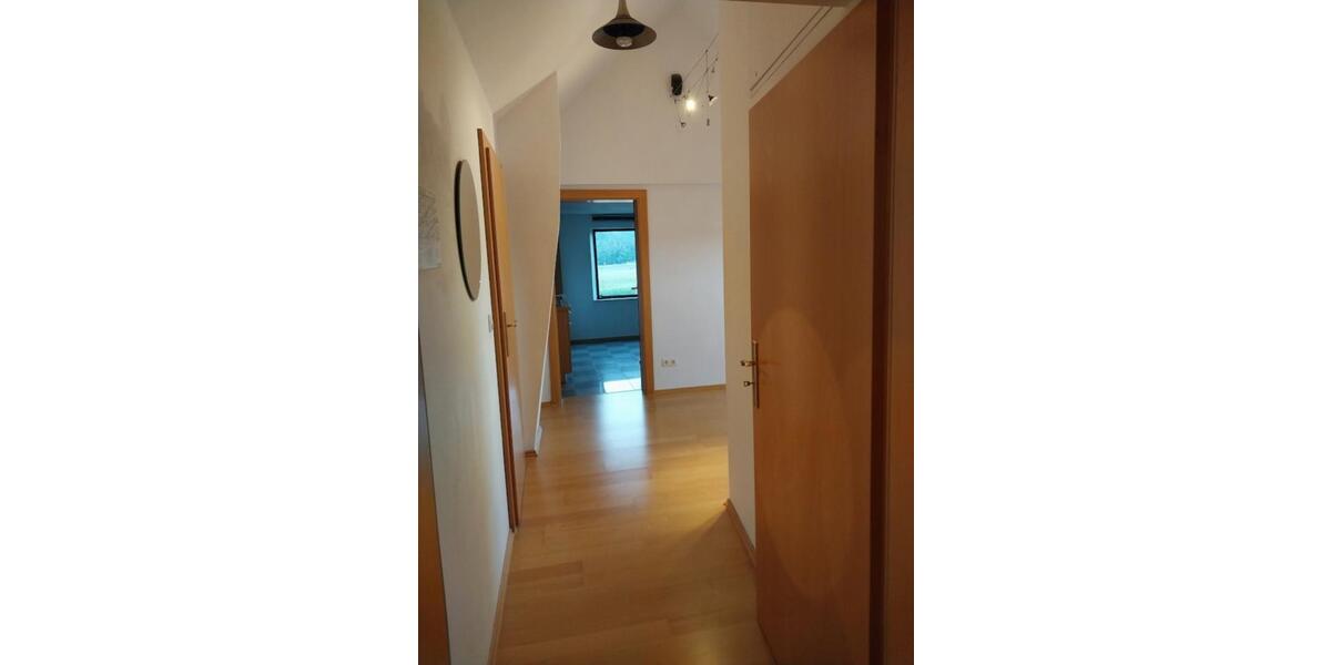 Dachgeschoßwohnung Regenstauf - 2 Zimmer, 550&euro; | Angebot:21606544