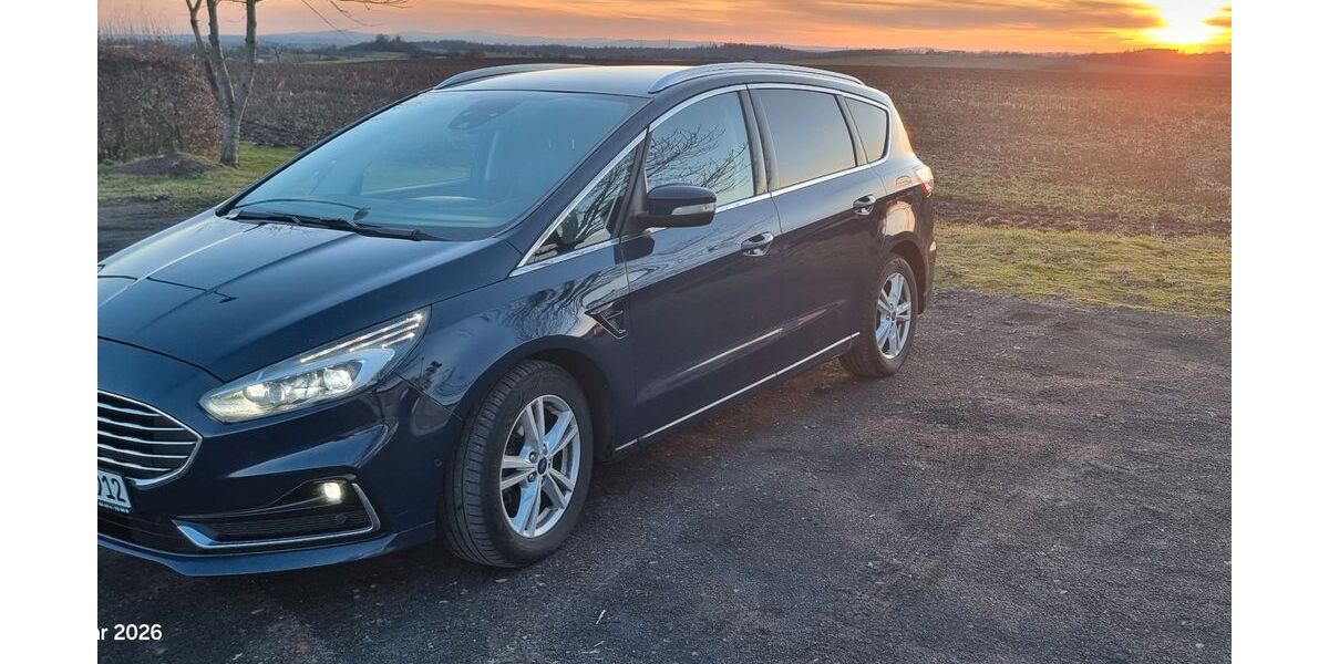 Ford S-Max 188.000 km 13.490 &euro; Mücke 35325