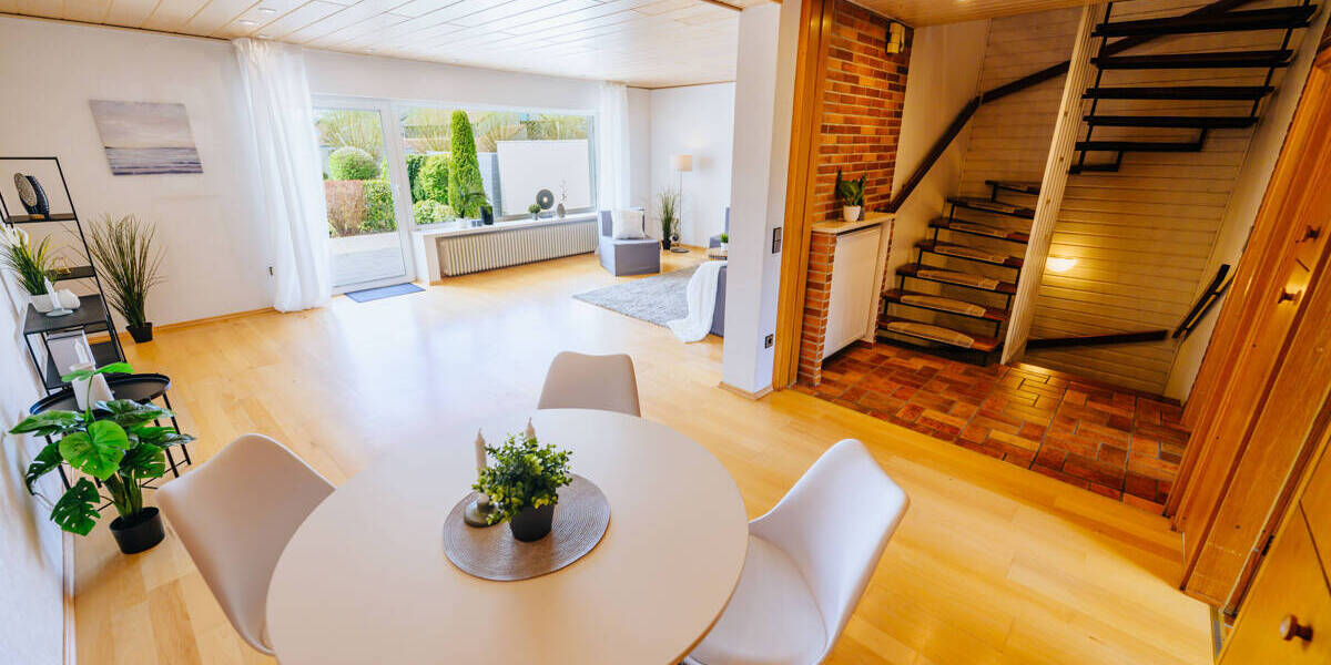 Reihenmittelhaus Bielefeld Sennestadt - 6 Zimmer, 172 m&sup2;, 335.000&euro; | Angebot:26344476