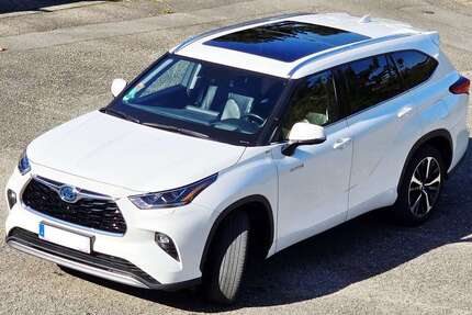 Toyota Highlander 68.900 km 51.900 &euro; Achern 77855