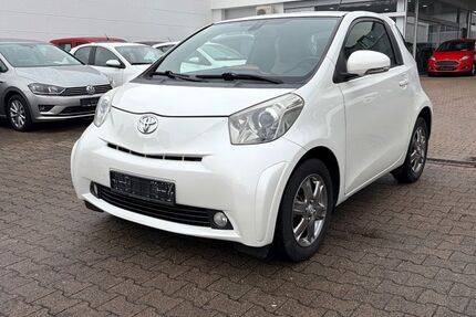 Toyota IQ 32.084 km 9.995 &euro; Stuttgart 70597