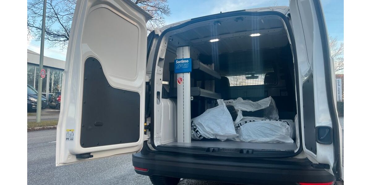 VW Caddy 119.880 km 15.950 &euro; München 81825