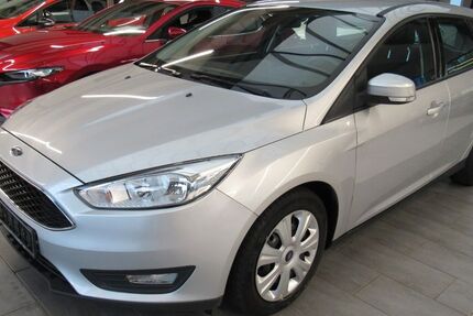 Ford Focus 164.000 km 3.950 € Detmold 32758