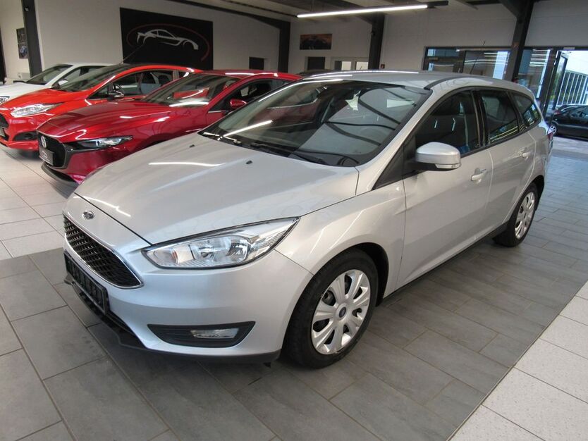 Ford Focus 164.000 km 3.950 € Detmold 32758