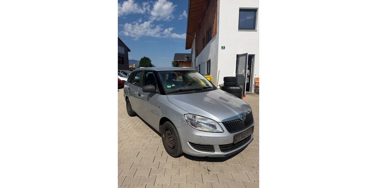 Skoda Fabia 270.889 km 1.690 &euro; Ohlstadt 82441