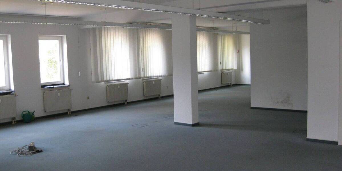 Gewerbeobjekt Artern/Unstrut Artern - 3 Zimmer, 174 m&sup2;, 87.000&euro; | Angebot:25669875