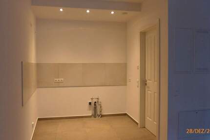 +Sanierter Luxus im ruhigen Hinterhaus - 1-Raum-Wohnung mit Parkett, Fußbodenheizung, große Süd-West-Terrasse etc.+ 1 zimmer