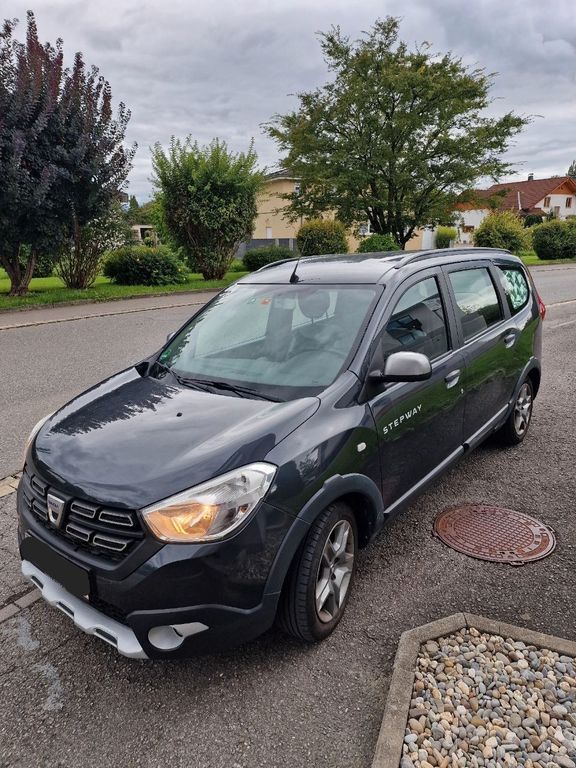 Dacia Lodgy 131.000 km 7.500 € Germering 82110