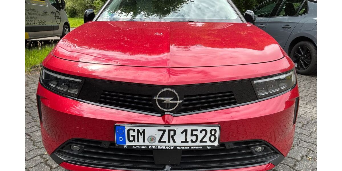 Opel Astra 17.500 km 22.900 &euro; Morsbach 51597