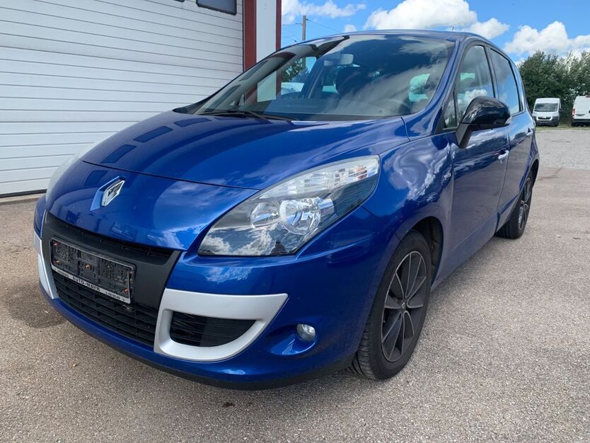 Renault Scenic 122.000 km 2.680 € Gessertshausen 86459