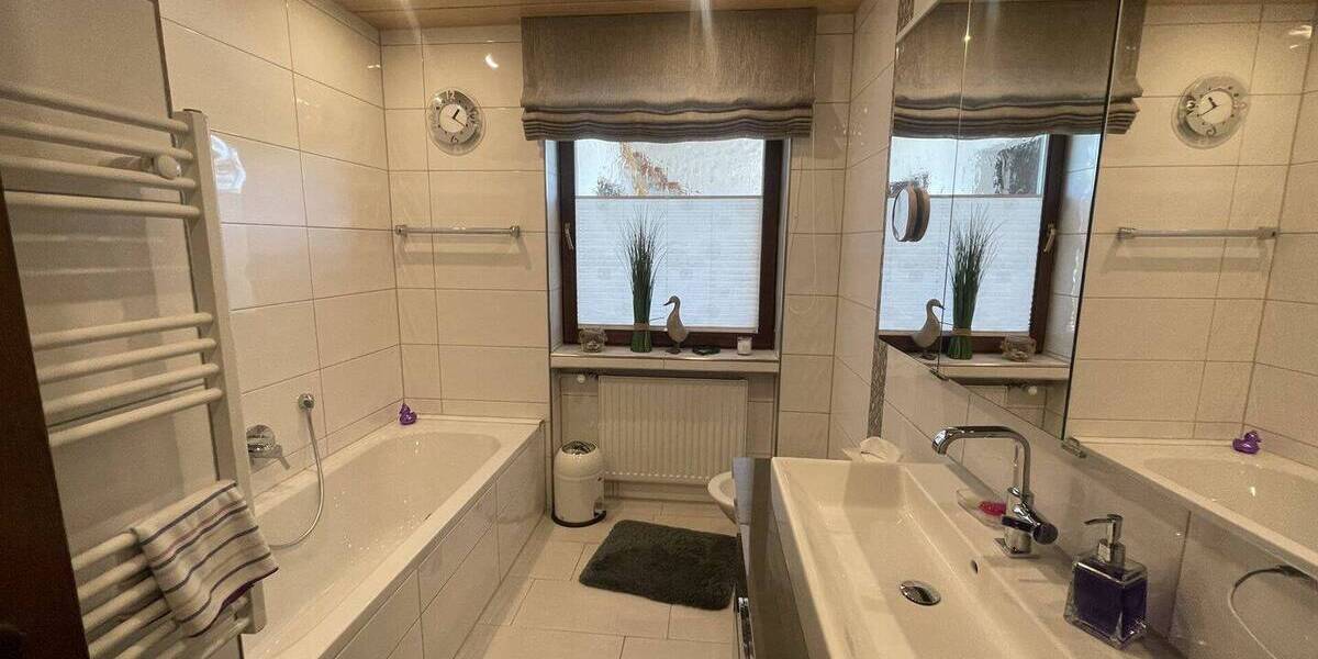 Einfamilienhaus Ebermannstadt - 4 Zimmer, 140 m&sup2;, 539.000&euro; | Angebot:26583452
