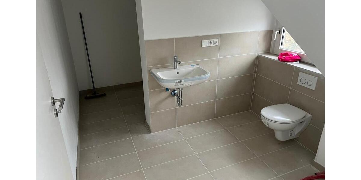 Dachgeschoßwohnung Bonn Bad Godesberg - 2 Zimmer, 37 m&sup2;, 590&euro; | Angebot:24951260