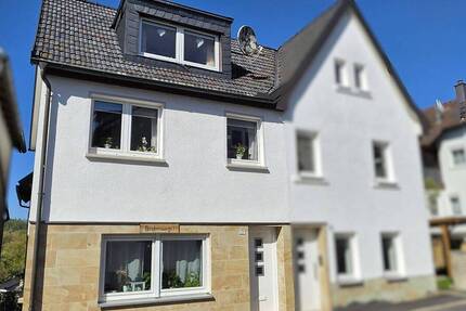 Haus Rödental Einberg - 4 Zimmer, 100 m&sup2;, 148.000&euro; | Angebot:26753550