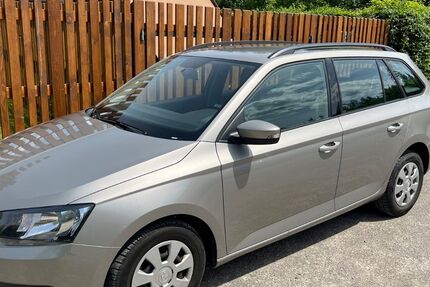 Skoda Fabia 164.300 km 5.650 &euro; Lenggries 83661