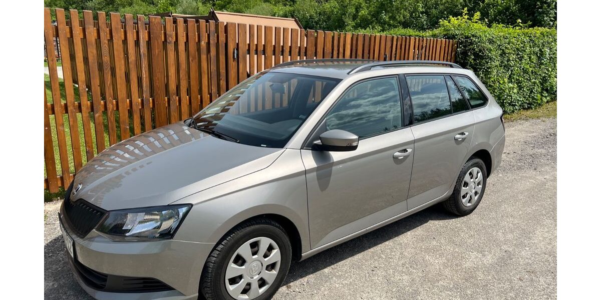 Skoda Fabia 164.300 km 5.650 &euro; Lenggries 83661