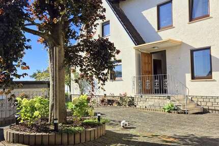 Haus zum Mieten in Wiesbaden Freudenberg 2.200 € 143 m² 4 zimmer