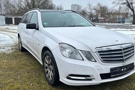 Mercedes-Benz E 200 388.000 km 2.200 &euro; Lübbenau 03222