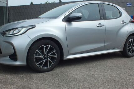 Toyota Yaris 52.516 km 19.470 &euro; Bensheim 64625