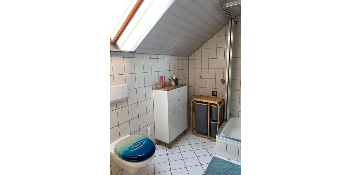 Doppelhaushälfte Gosheim - 7 Zimmer, 170 m&sup2;, 328.000&euro; | Angebot:26356023