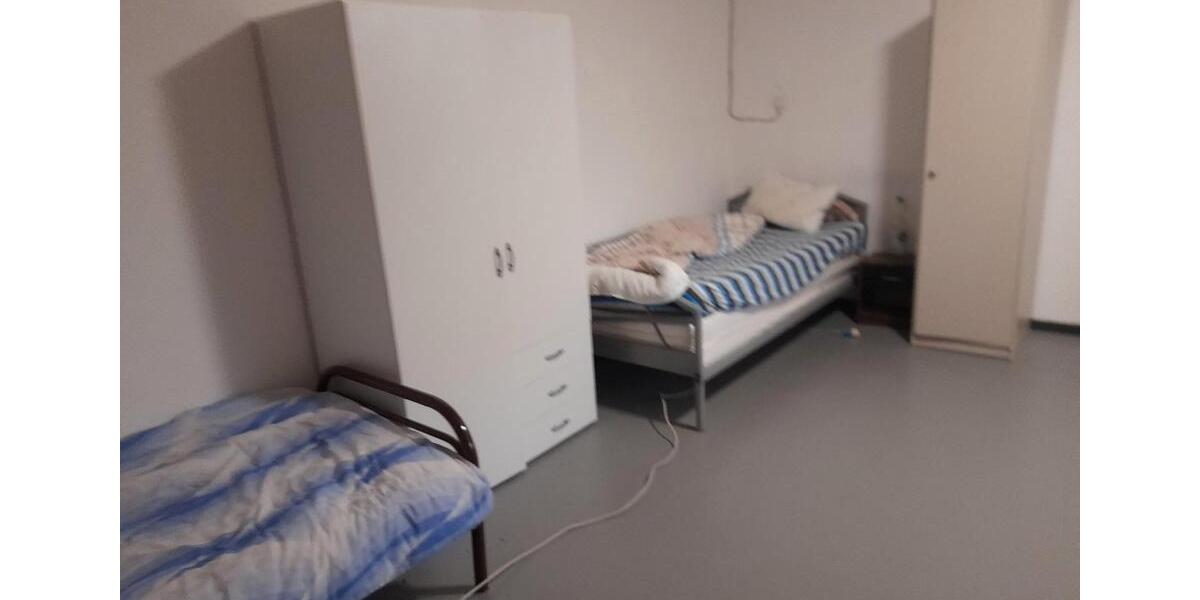 Etagenwohnung Papenburg - 6 Zimmer, 180 m&sup2;, 950&euro; | Angebot:26406040