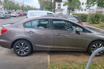 Honda Civic 180.000 km 9.200 &euro; Frankfurt am Main 60598