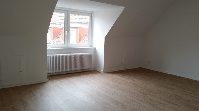 Dachgeschoßwohnung Lübeck Innenstadt - 3 Zimmer, 69 m&sup2;, 688&euro; | Angebot:26251341