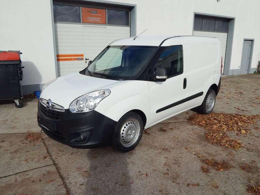 Opel Combo 144.000 km 4.444 € Erfurt 99092