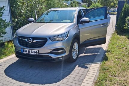 Opel Grandland (X) 108.172 km 11.800 &euro; Berlin 12355