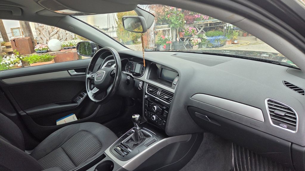 Audi A4 232.000 km 4.800 &euro; Grafrath 82284