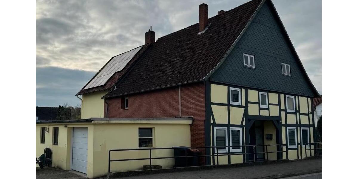Einfamilienhaus Hameln Kernstadt - 12 Zimmer, 267 m&sup2;, 330.000&euro; | Angebot:27025385
