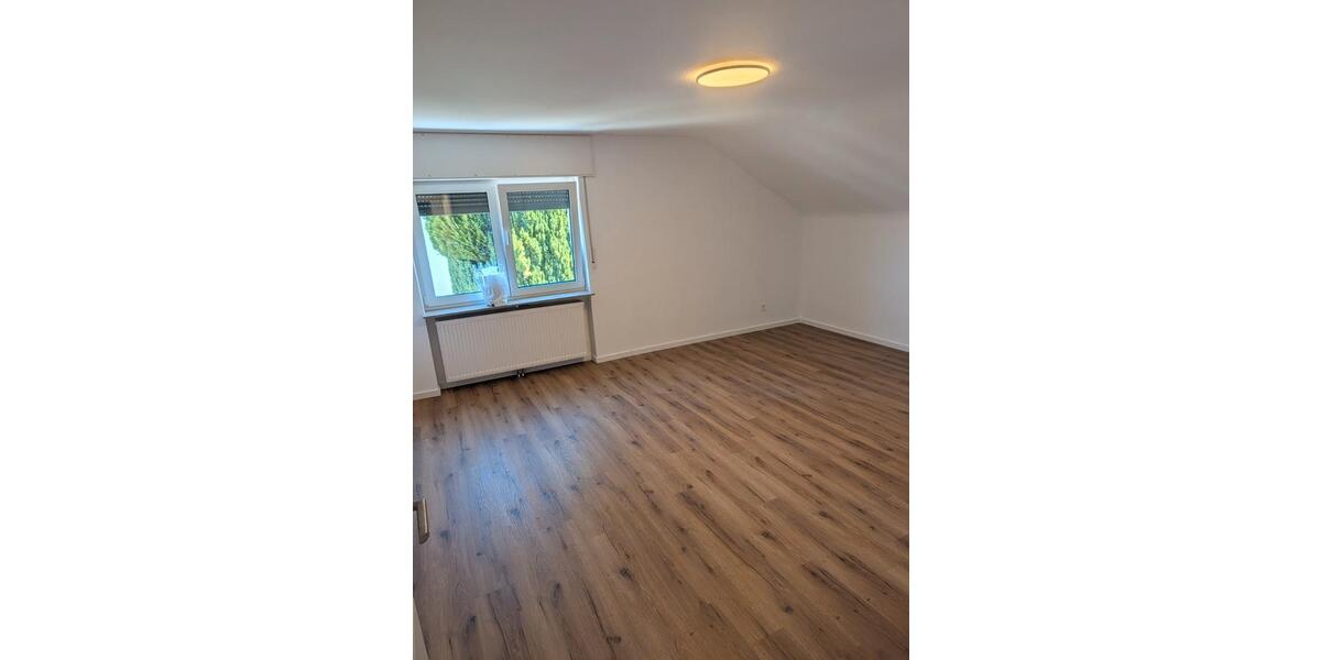 Dachgeschoßwohnung Karlsruhe Wettersbach - 5 Zimmer, 113 m&sup2;, 1.350&euro; | Angebot:26414163