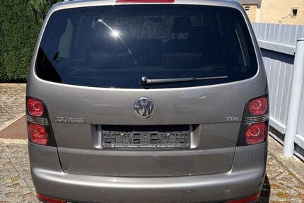 VW Touran 203.123 km 5.500 &euro; Hirschfeld 04932