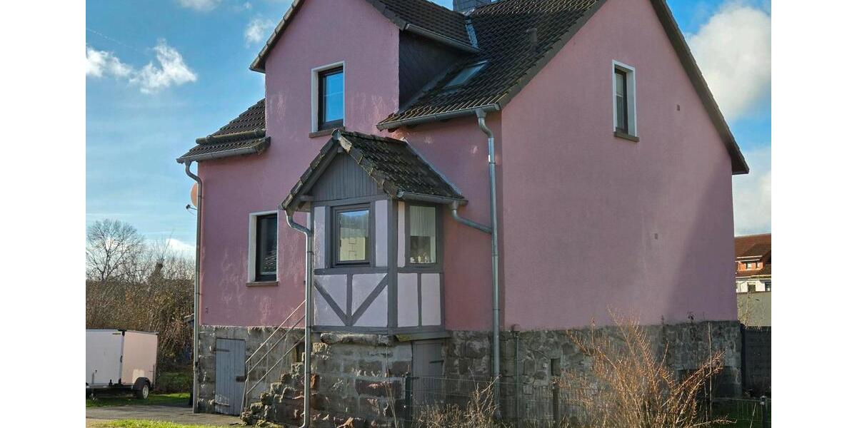 Schönes Einfamilien Haus am Fuss des Meissners mit großem Garten 4 zimmer