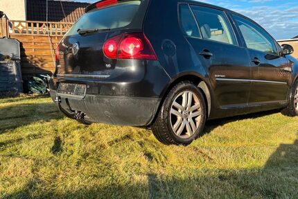 VW Golf 233.000 km 3.300 &euro; Lauchhammer 01979
