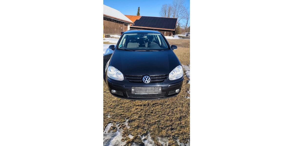 VW Golf 270.756 km 2.290 &euro; Hinterschmiding 94146