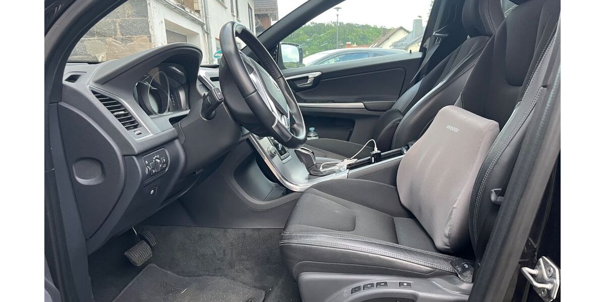 Volvo XC60 121.000 km 22.499 &euro; Hatzfeld 35116