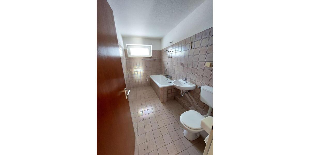 Etagenwohnung Clausthal-Zellerfeld Zellerfeld - 3 Zimmer, 81 m&sup2;, 480&euro; | Angebot:26459708
