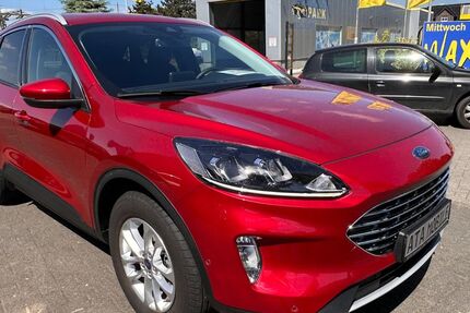 Ford Kuga 5.300 km 28.900 € Kevelaer 47623