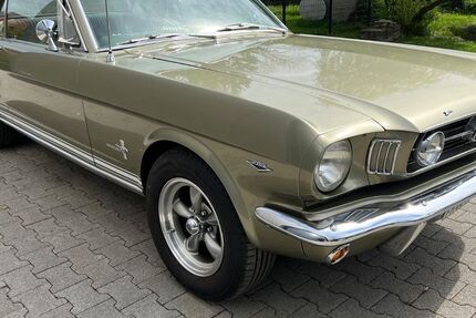 Ford Mustang 103.000 km 34.900 &euro; Werne 59368