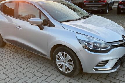 Renault Clio 84.120 km 7.190 &euro; Zwickau 08058