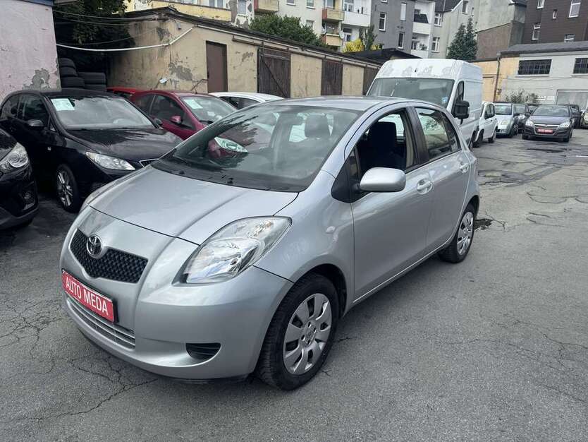 Yaris
