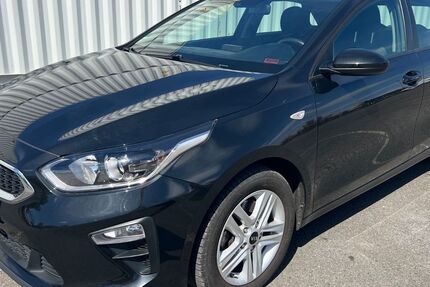 Kia ceed / Ceed 61.000 km 11.900 &euro; Berlin 12057