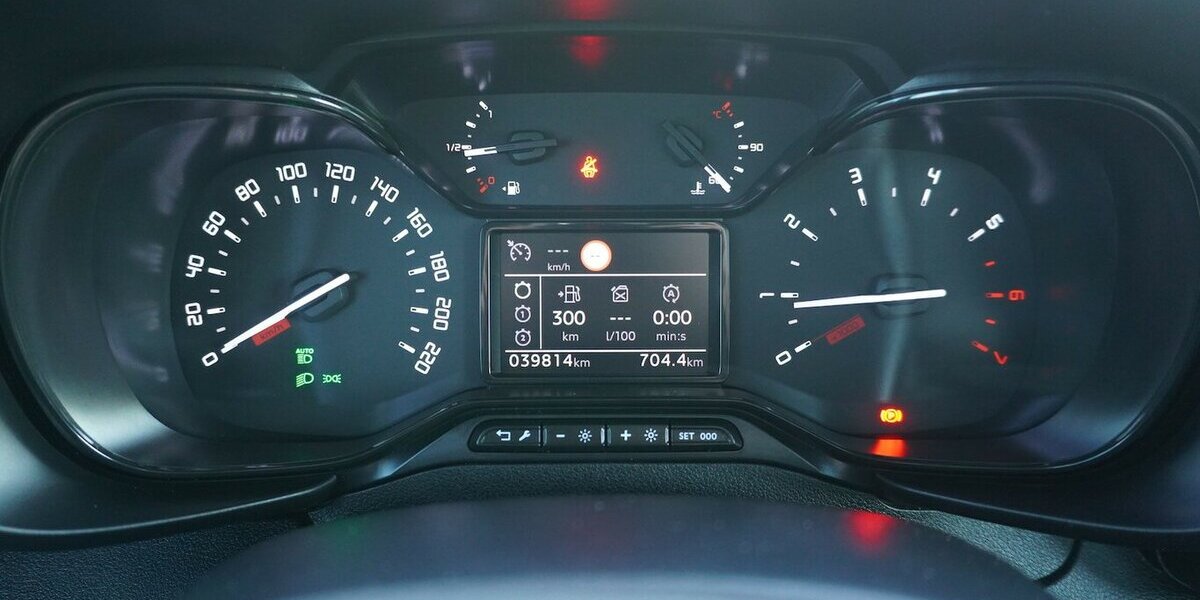 Fiat Doblo Kombi 1.5 130 AT / 10-Zoll Navi + AHK 39.814 km 23.503 &euro; Münchenbernsdorf 07589