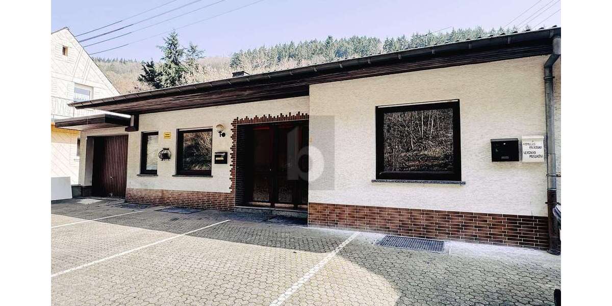 Einfamilienhaus Malberg - 15 Zimmer, 245 m&sup2;, 330.000&euro; | Angebot:26426060