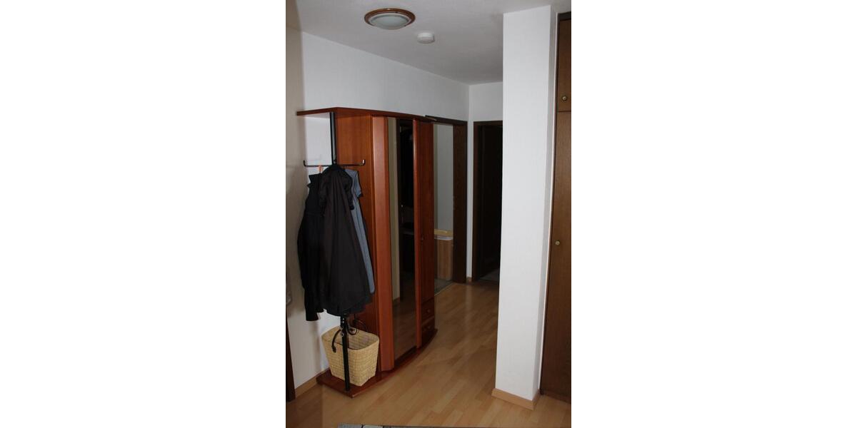 Provisionsfreie helle 4-Zimmer-ETW (1. OG) in Top-Lage 4 zimmer