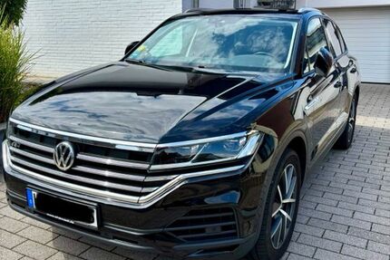 VW Touareg 103.000 km 32.700 &euro; Übach-Palenberg 52531